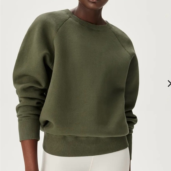Outdoor Voices Tops - Outdoor Voices Green Crew Neck Sweatshirt
